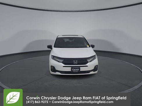 Used 2025 Honda Odyssey Sport-L image 5