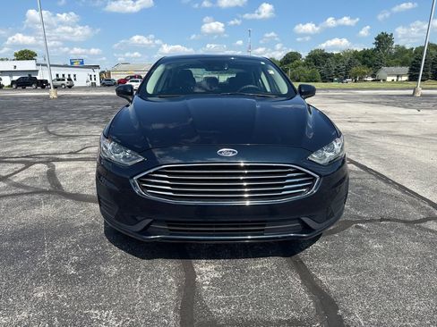 Used 2020 Ford Fusion SE FWD image 3