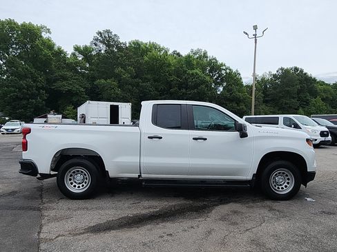 Used 2023 Chevrolet Silverado 1500 W/T w/ WT Value Package AWD/4WD image 6