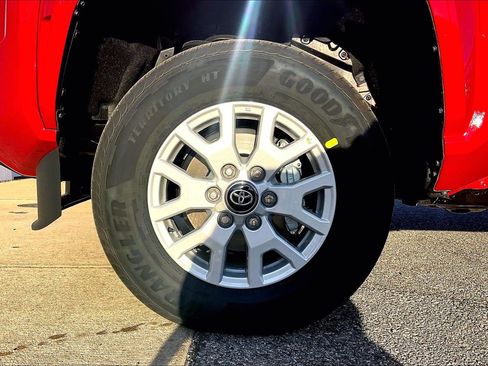 New 2025 Toyota Tacoma SR5 image 15