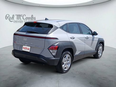Used 2025 Hyundai Kona SE FWD image 5