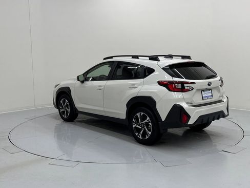 Used 2025 Subaru Crosstrek 2.0i Premium image 4