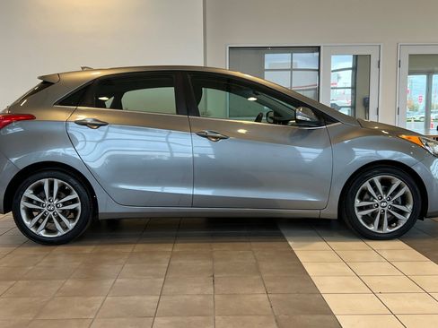 Used 2016 Hyundai Elantra GT w/ Option Group 02 image 3