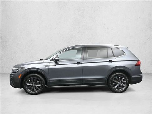 Used 2022 Volkswagen Tiguan SE FWD image 7