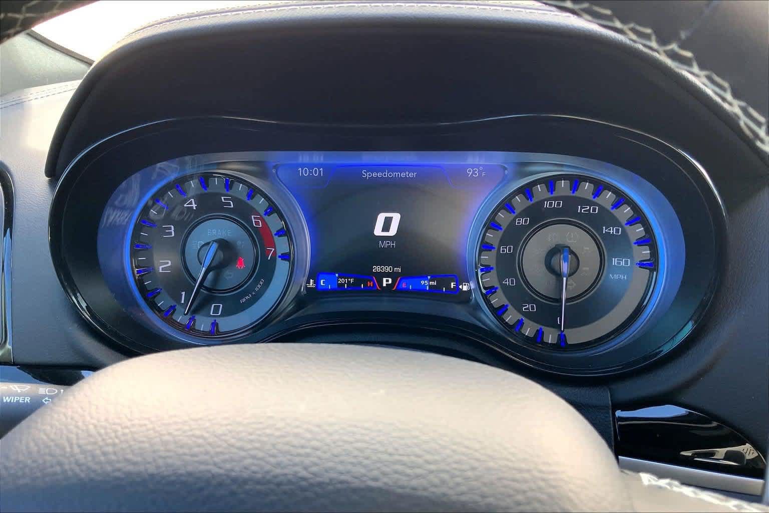 Used 2023 Chrysler 300 C RWD image 17