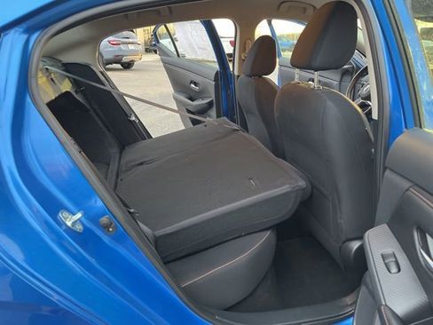 Used 2022 Nissan Sentra SR w/ Lighting Package image 23