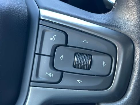 Used 2022 Chevrolet Silverado 1500 LT AWD/4WD image 20