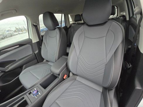 New 2026 Volkswagen Tiguan SE image 26