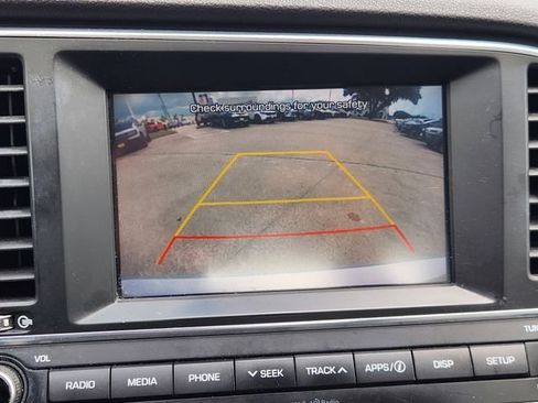 Used 2018 Hyundai Elantra SEL FWD image 17