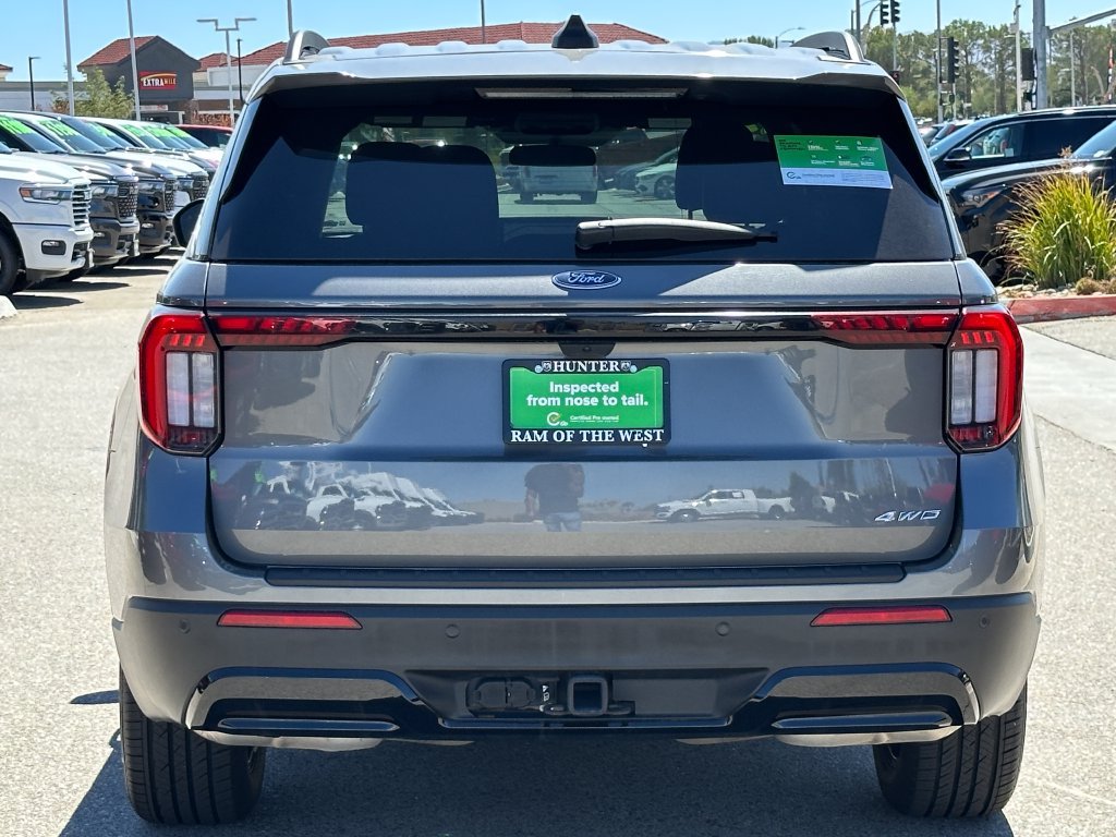 Used 2025 Ford Explorer ST-Line AWD/4WD image 40