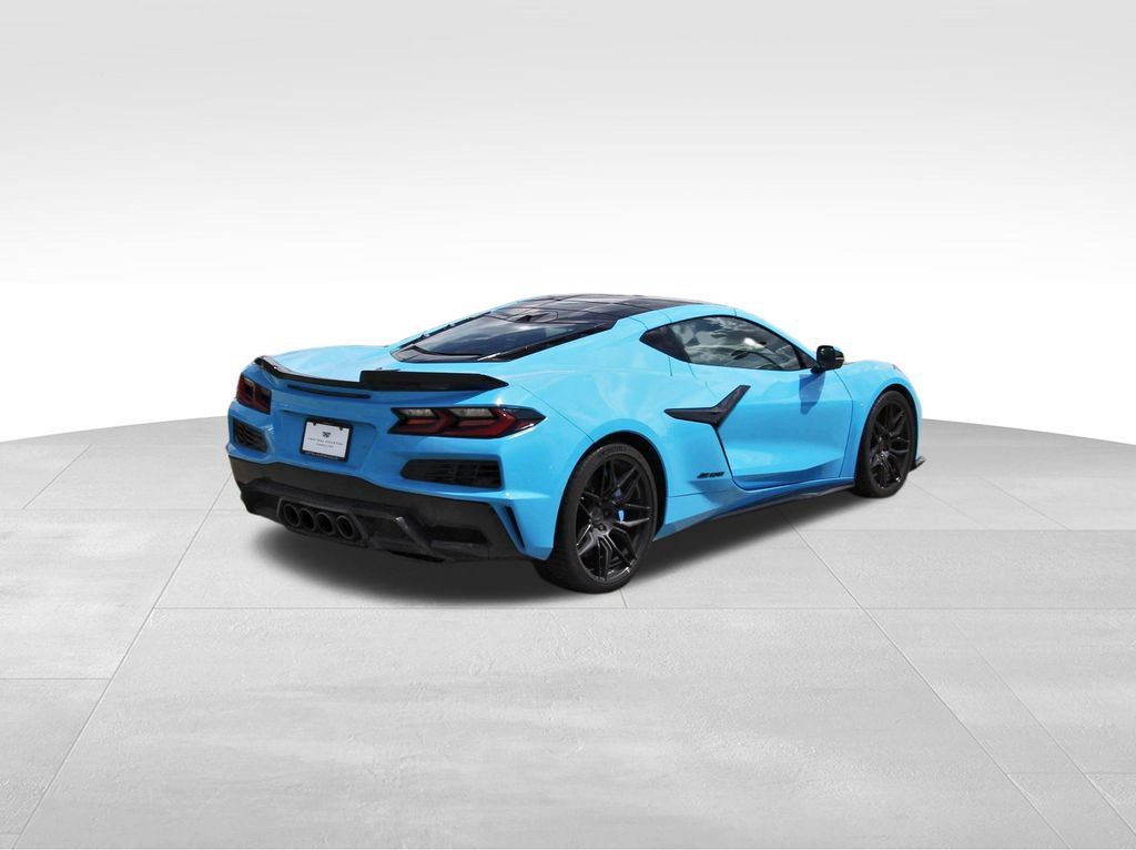Used 2026 Chevrolet Corvette Z06 RWD image 4