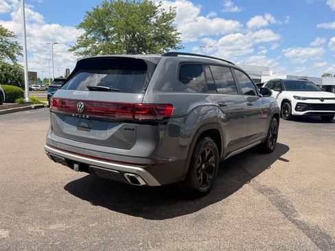 Certified 2025 Volkswagen Atlas Peak Edition SE AWD/4WD image 6