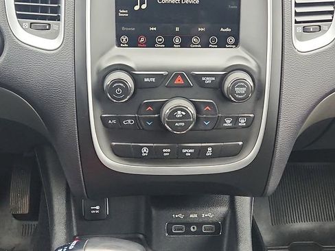 Used 2020 Dodge Durango SXT w/ 3rd Row Seating Group AWD/4WD image 17