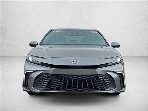 Used 2025 Toyota Camry SE w/ Convenience Package AWD/4WD image 2