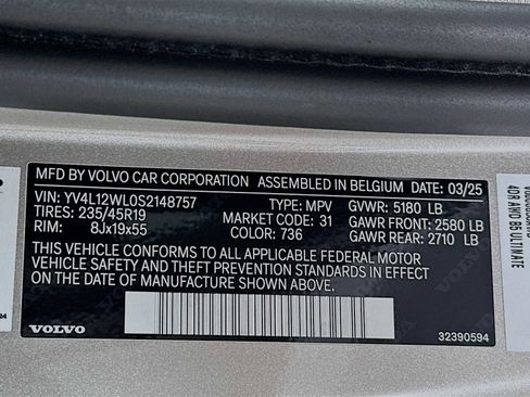 Used 2025 Volvo V60 B5 Cross Country Ultra w/ Protection Package Premier image 31