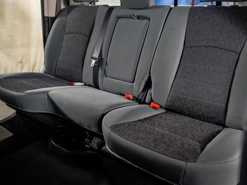 Used 2018 RAM 2500 Big Horn AWD/4WD image 29