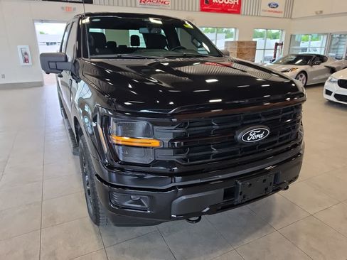 Used 2024 Ford F150 XLT w/ XLT Black Appearance Package AWD/4WD image 4