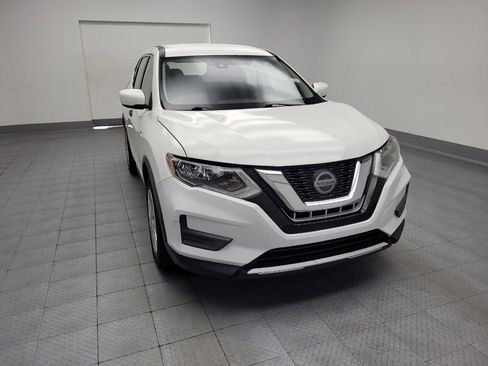 Used 2020 Nissan Rogue S FWD image 14