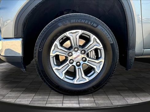 Used 2025 GMC Sierra 1500 SLT AWD/4WD image 34
