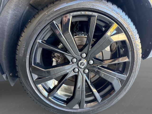 Certified 2024 Volvo XC60 B5 Ultimate w/ Climate Package AWD/4WD image 23