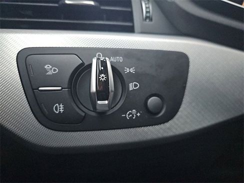 Used 2017 Audi A4 2.0T Premium Plus w/ Premium Plus Package image 17