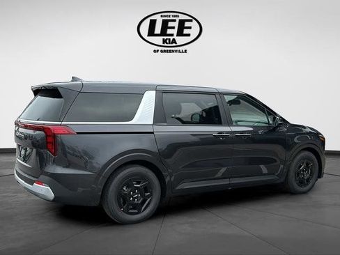 New 2026 Kia Carnival FWD image 7