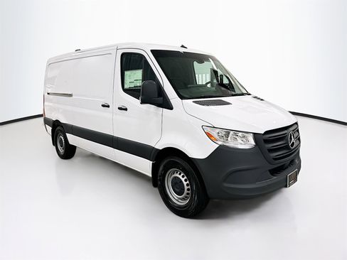 New 2025 Mercedes-Benz Sprinter 2500 image 1