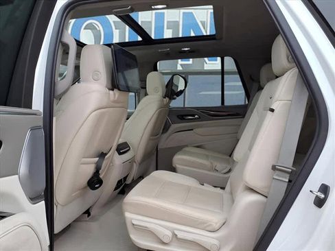 Used 2023 Cadillac Escalade Sport Platinum w/ LPO, ONYX Package AWD/4WD image 9
