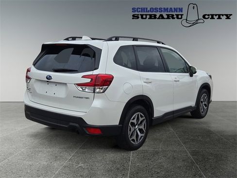 Certified 2023 Subaru Forester Premium image 9
