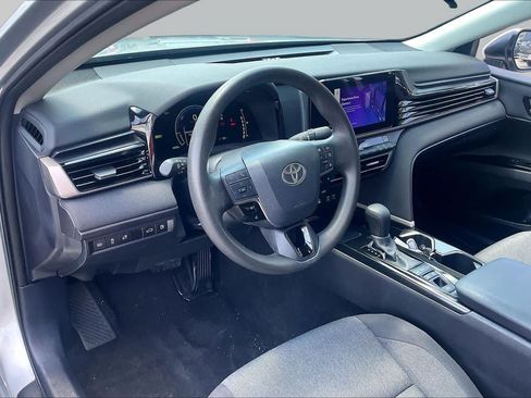 Used 2025 Toyota Camry LE FWD image 15