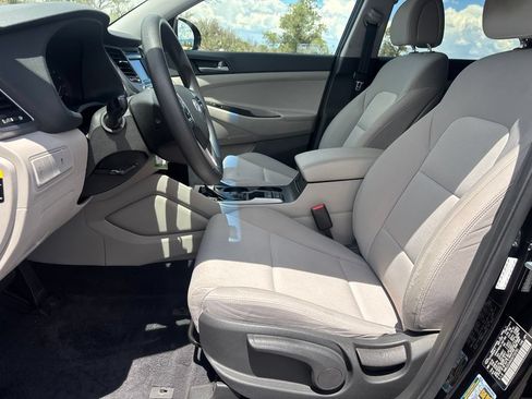 Used 2018 Hyundai Tucson SE AWD/4WD image 10