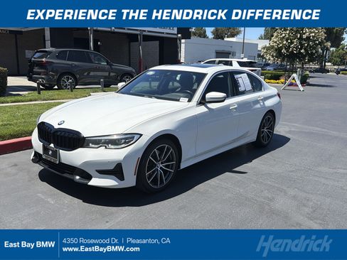 Used 2021 BMW 330i Sedan w/ Convenience Package RWD image 1