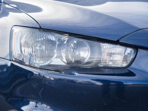 Used 2014 Mitsubishi Lancer Evolution GSR image 11