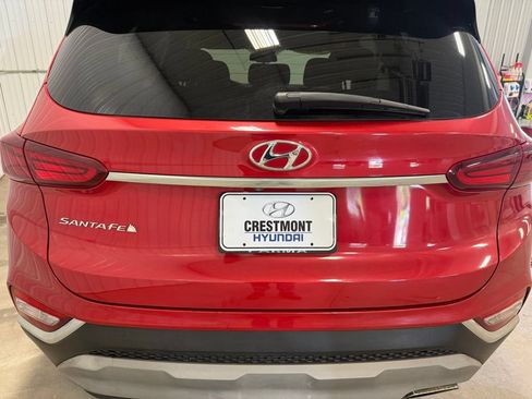 Used 2019 Hyundai Santa Fe SEL FWD image 17