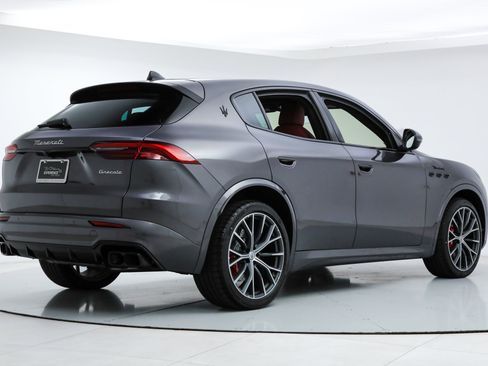 Used 2026 Maserati Grecale Modena AWD/4WD image 5