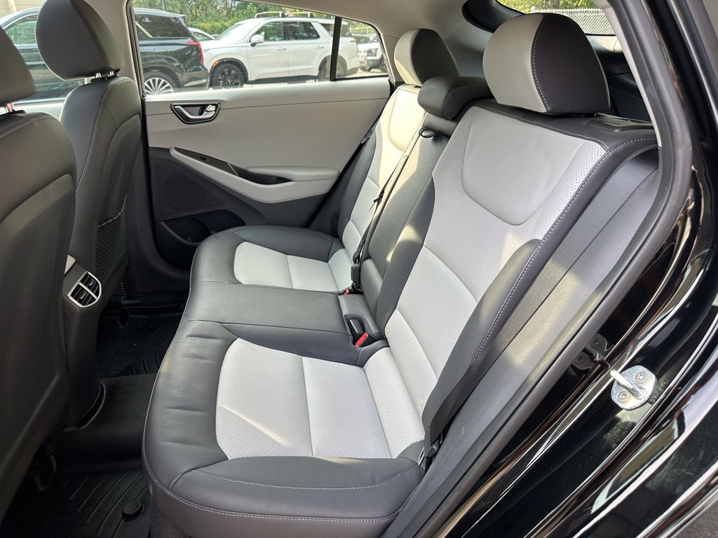Used 2020 Hyundai Ioniq Limited FWD image 11
