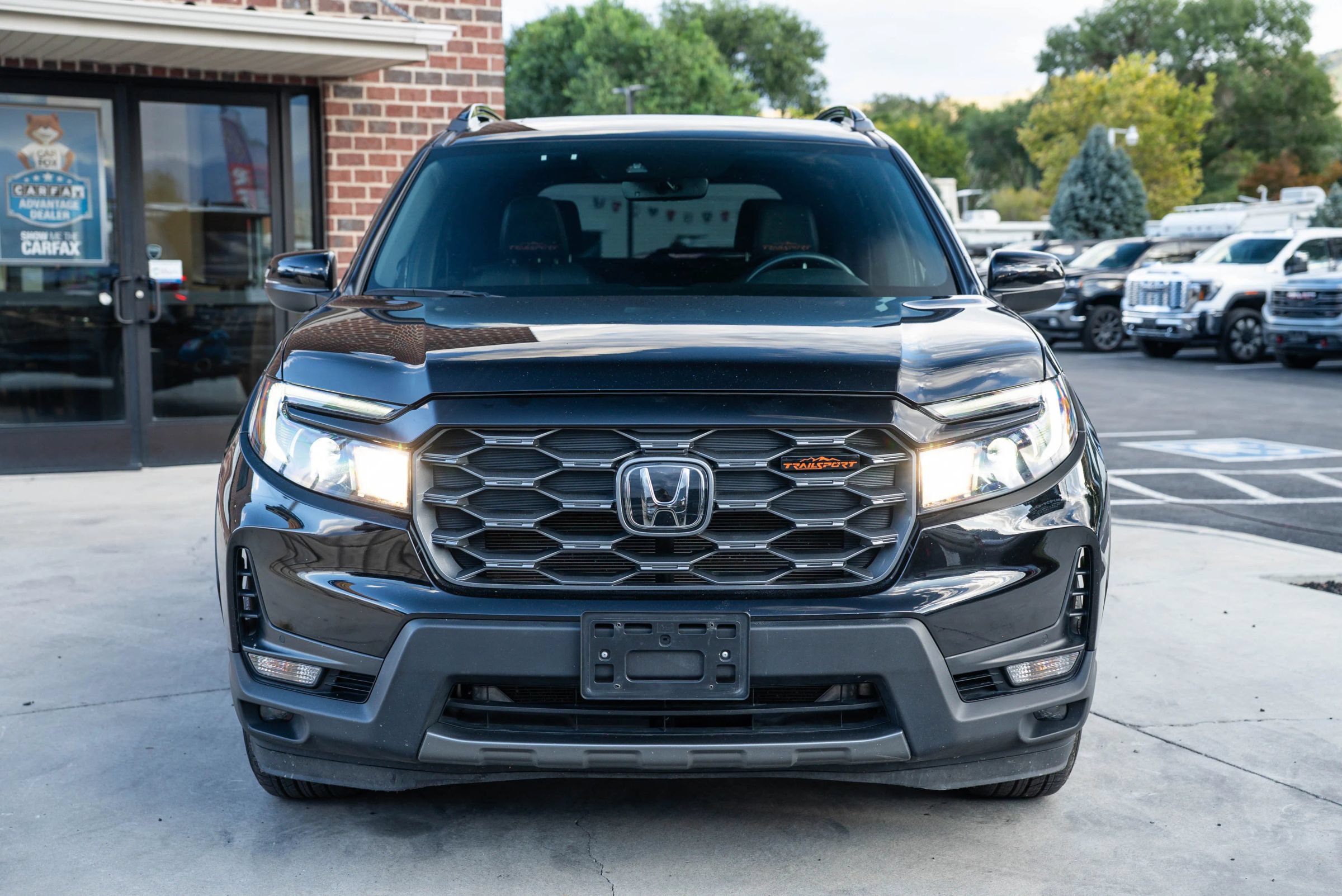 Used 2023 Honda Passport TrailSport image 2