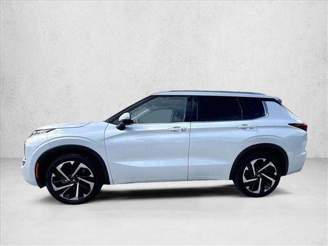 Used 2023 Mitsubishi Outlander SEL FWD image 6