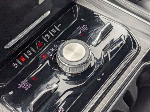 Used 2023 Jeep Wagoneer L Series III w/ Preferred Equipment Group image 14