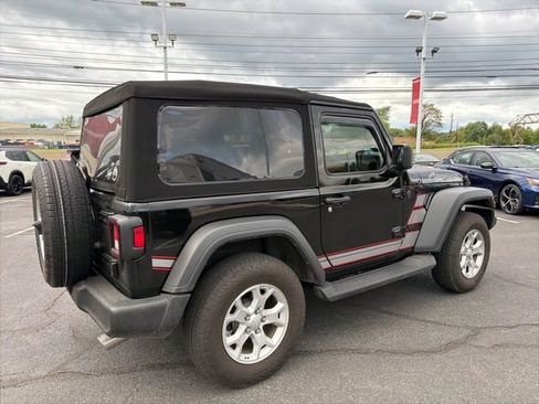 Used 2024 Jeep Wrangler Sport AWD/4WD image 8