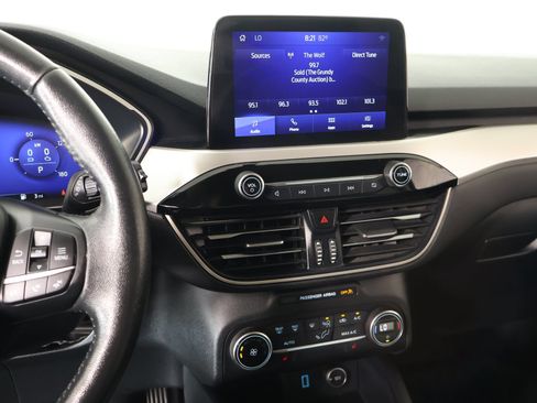Used 2020 Ford Escape SE Sport AWD/4WD image 5