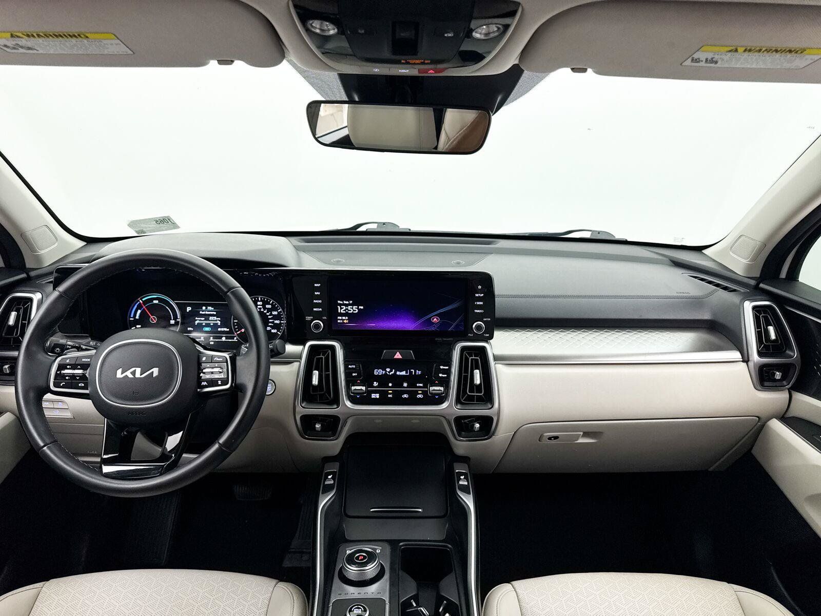 Used 2023 Kia Sorento EX w/ Panoramic Sunroof Package FWD image 23