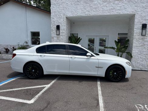 Used 2014 BMW 740Li RWD image 17