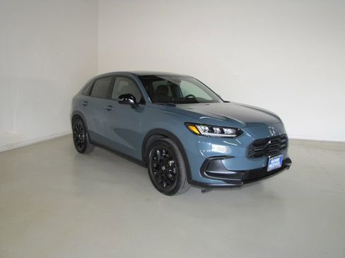 Certified 2024 Honda HR-V Sport image 3