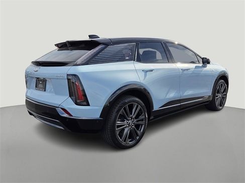 New 2026 Cadillac Optiq Sport 2 image 4