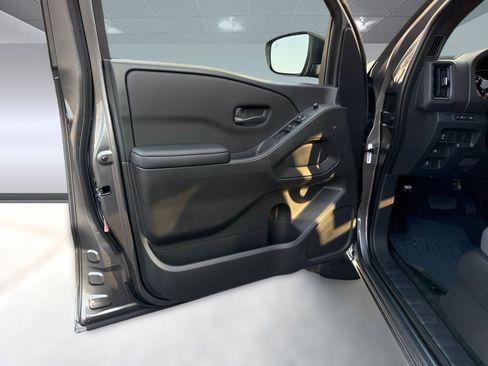 New 2026 Nissan Frontier SV w/ Tow Package image 5