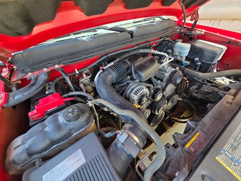 Used 2010 Chevrolet Silverado 1500 W/T RWD image 27