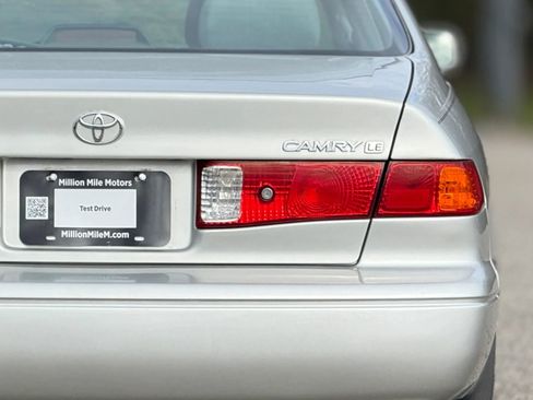 Used 2001 Toyota Camry CE image 14