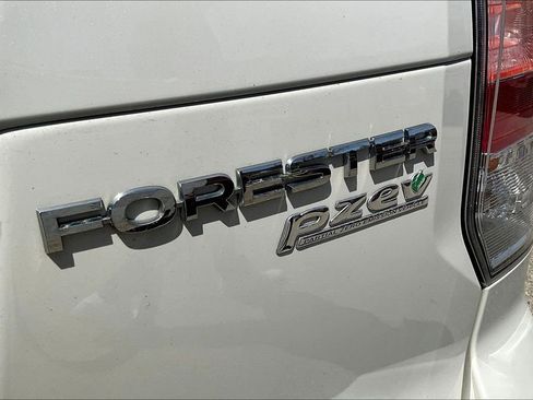 Used 2017 Subaru Forester 2.0XT Touring AWD/4WD image 22