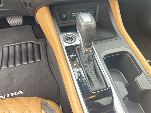 Used 2024 Nissan Sentra SV w/ SV Premium Package image 29